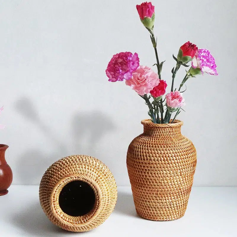 Grand Vase tissé à la main en rotin - Meubles en rotin 
